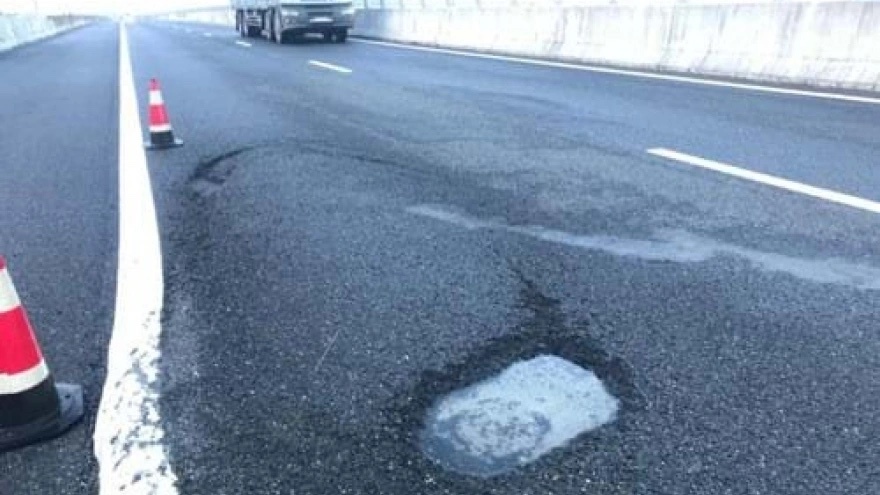 Cao toc Vinh Hao - Phan Thiet hu hong do chat luong khong dam bao? hinh anh