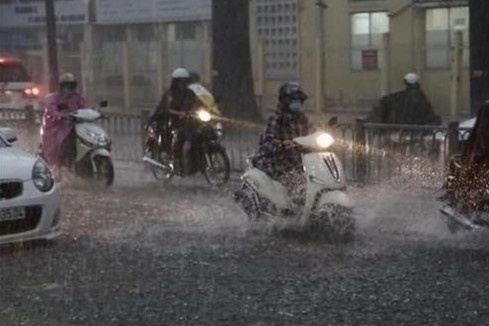 Thoi tiet dem 8/6: Mua dong hau het cac khu vuc hinh anh