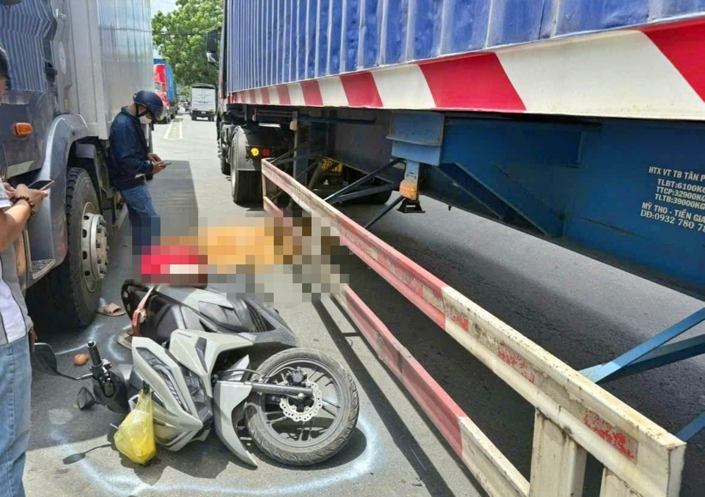 tai nan cua ngo TP.HCM anh 1