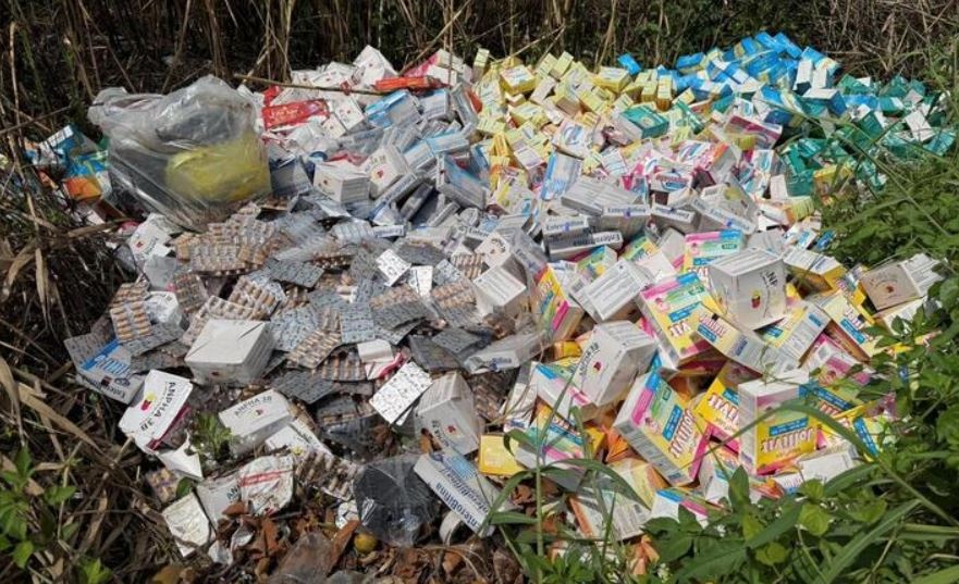 Lo dien giam doc dung sau lo thuc pham chuc nang do ven duong TP.HCM hinh anh