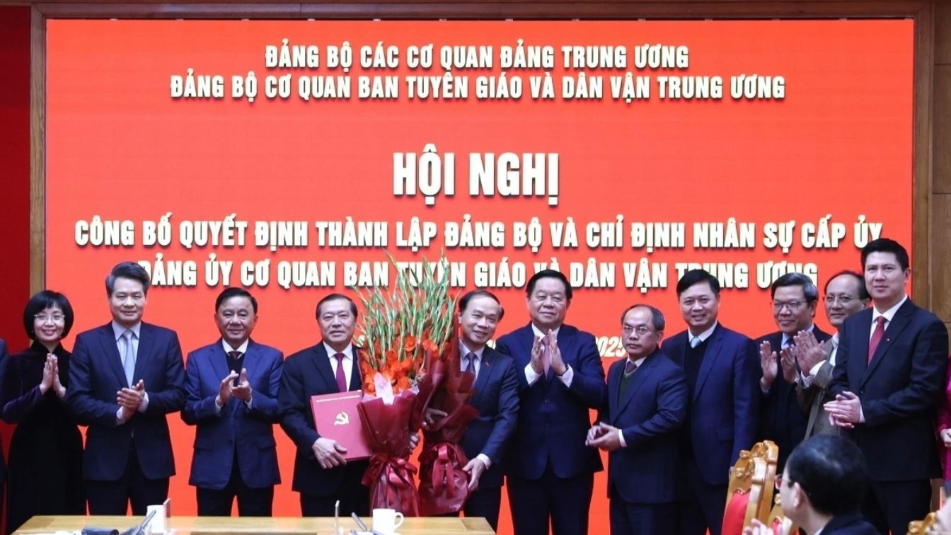 Nguyen Trong Nghia Tuyen giao anh 1