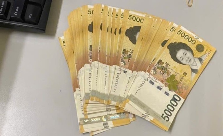 Nhat 100 trieu khach Han anh 2