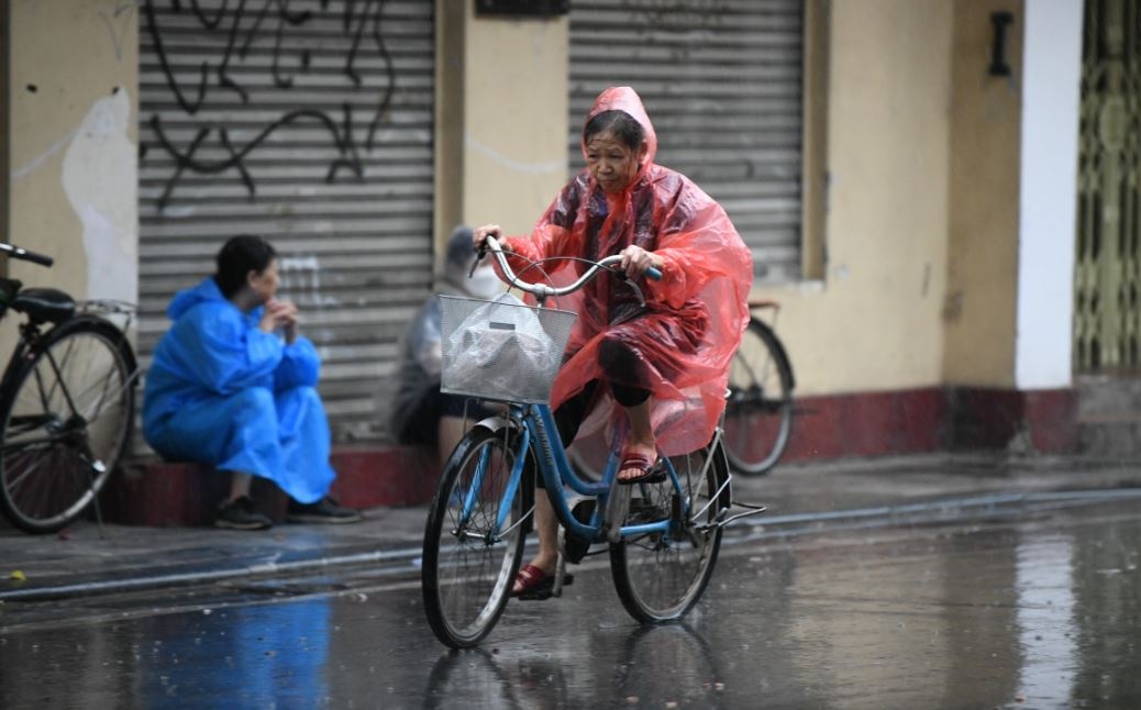 Mien Bac buoc vao dot mua rat lon hinh anh