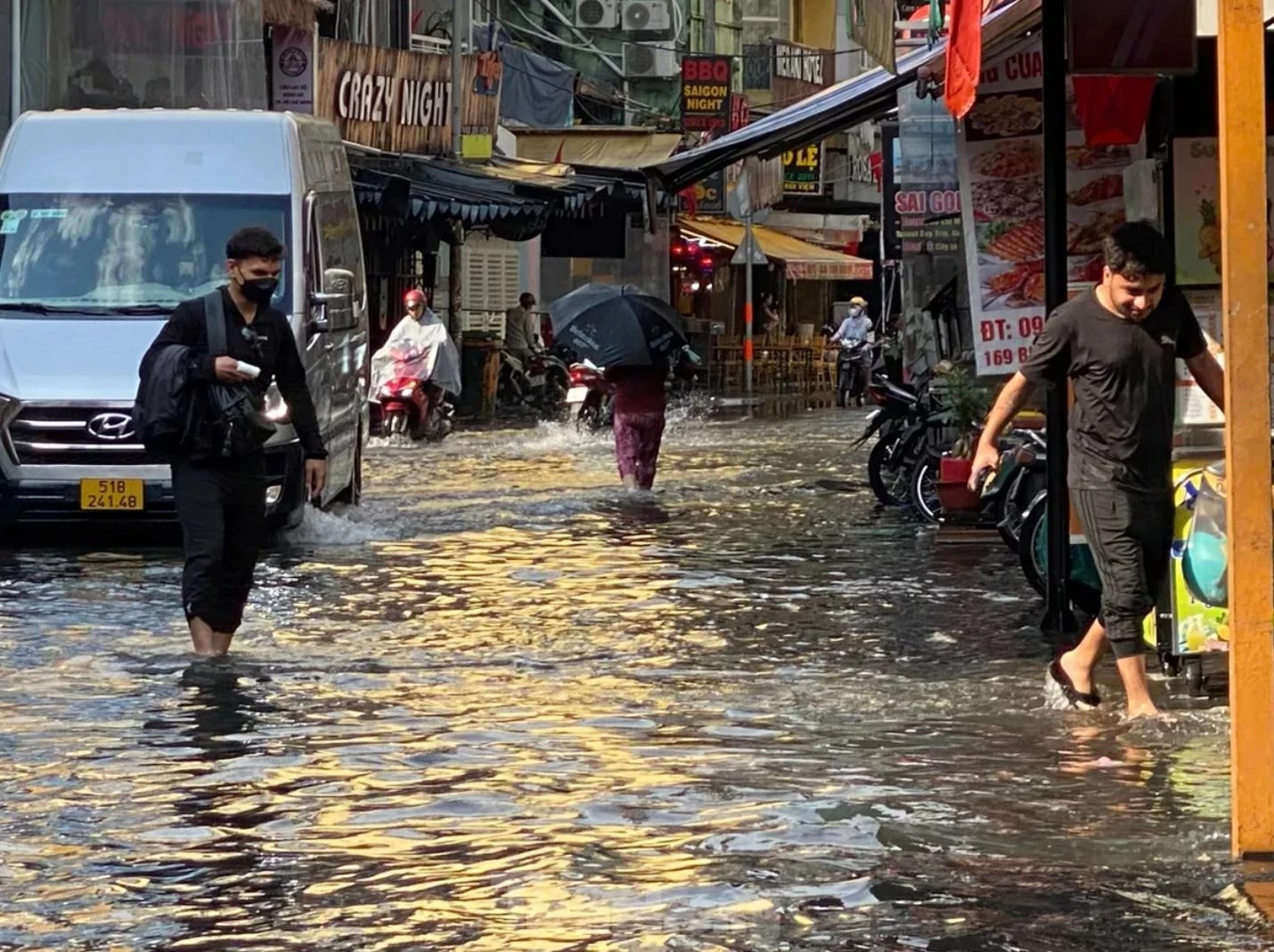 Loi nuoc Bui Vien TP.HCM anh 2