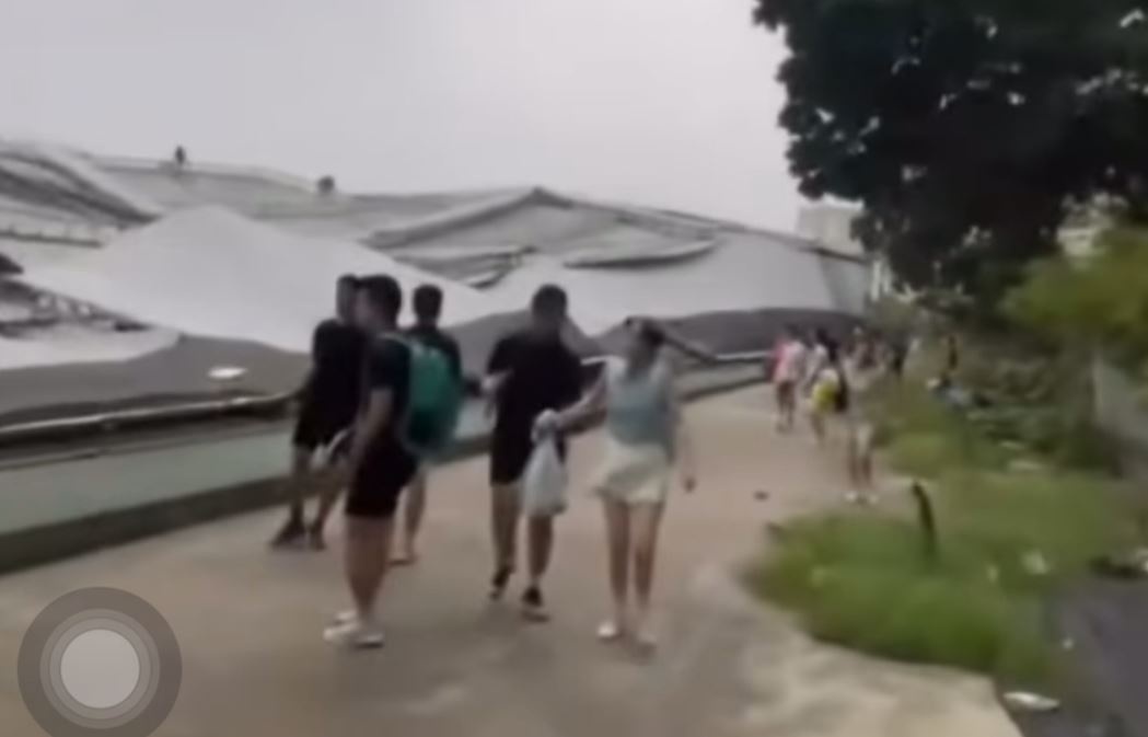 Hien truong mai san pickleball bi sap o Ha Noi hinh anh