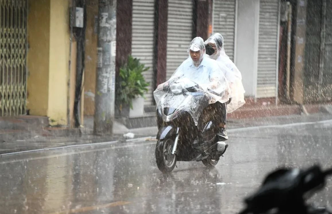Mua Ha Noi mien Bac anh 1