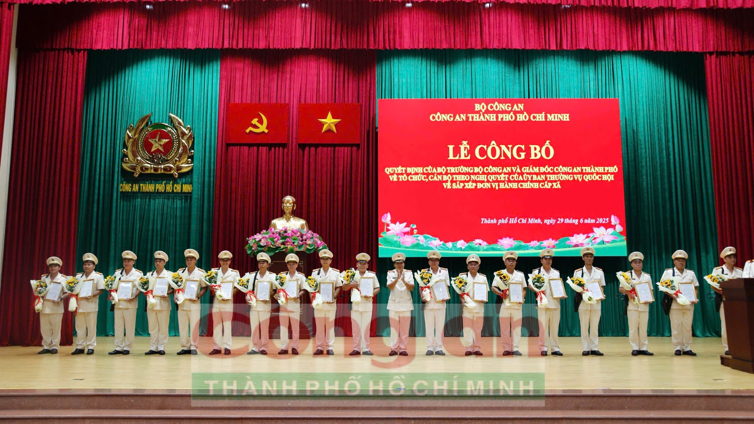 Cong an TP.HCM anh 11