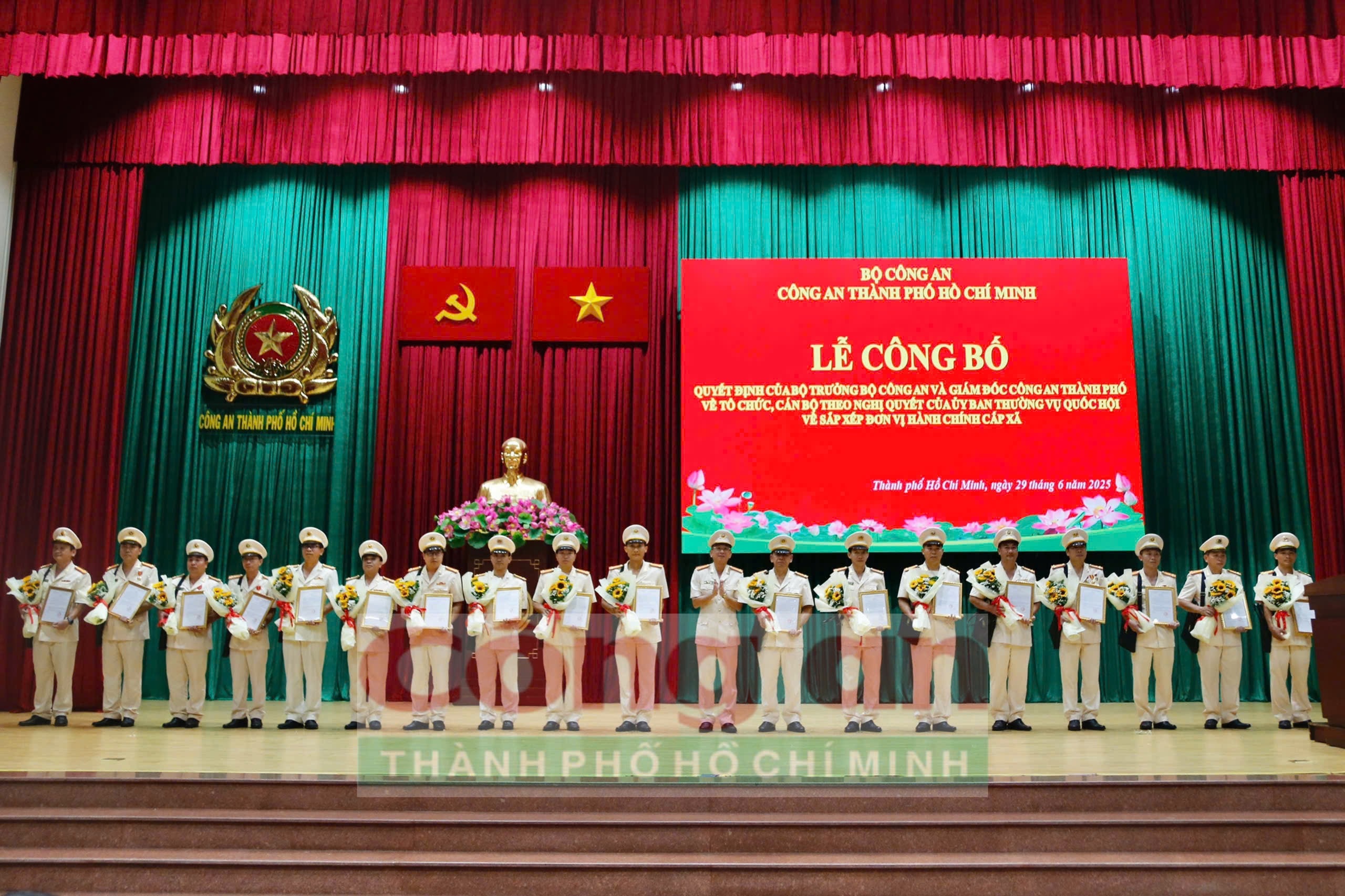 Cong an TP.HCM anh 15