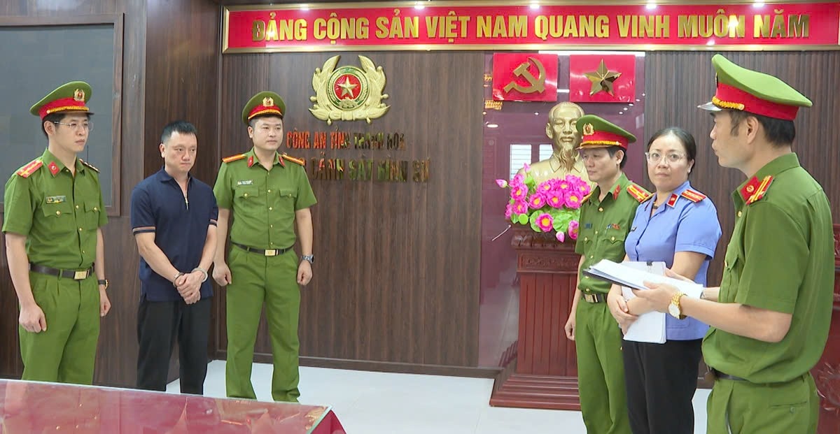 Nguyen Van Vi Vi Ngo anh 1