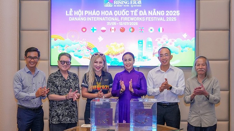 Phao hoa Da Nang DIFF anh 4