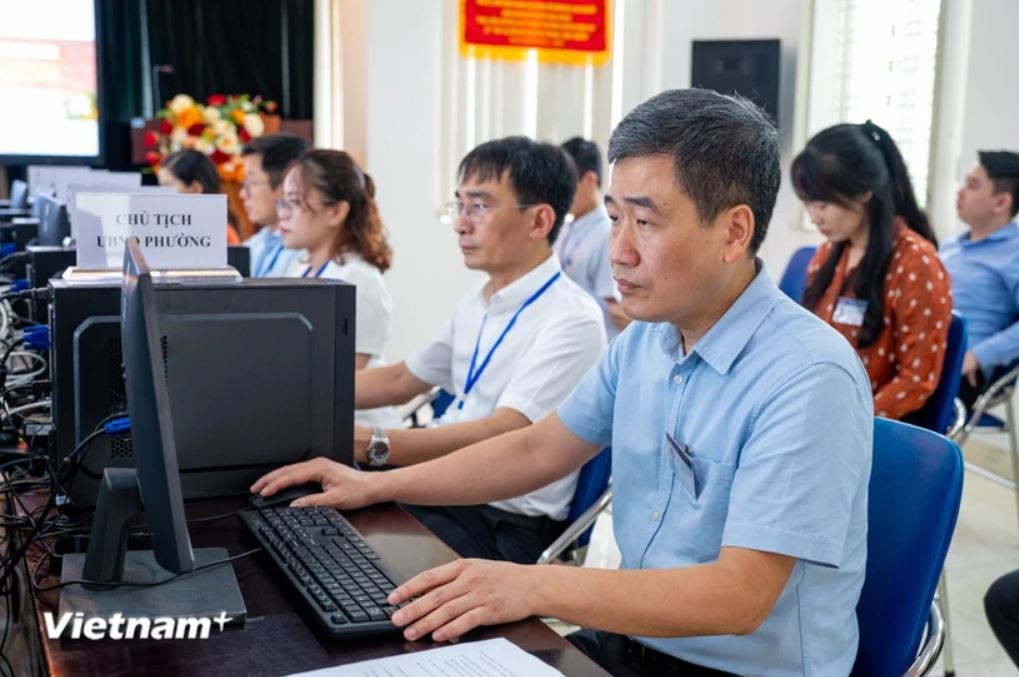 Luong can bo tinh gon anh 1
