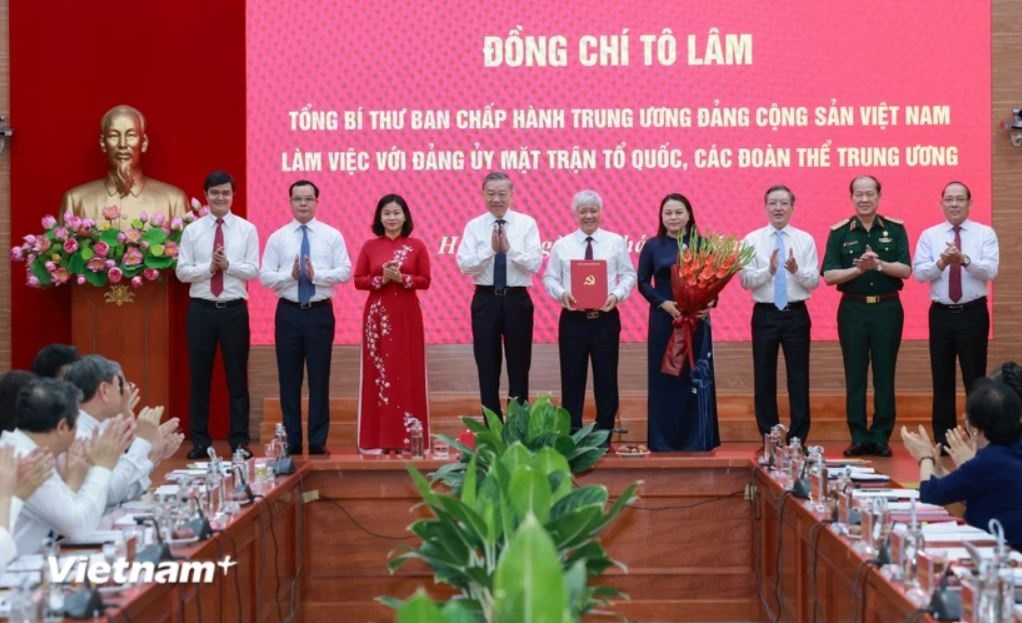 TW Mat tran To quoc anh 1