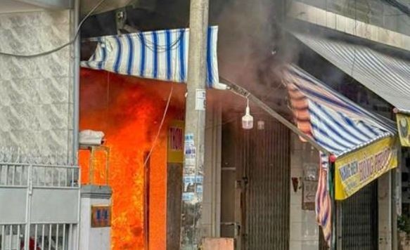 Chay cua hang o trung tam thanh pho Can Tho hinh anh