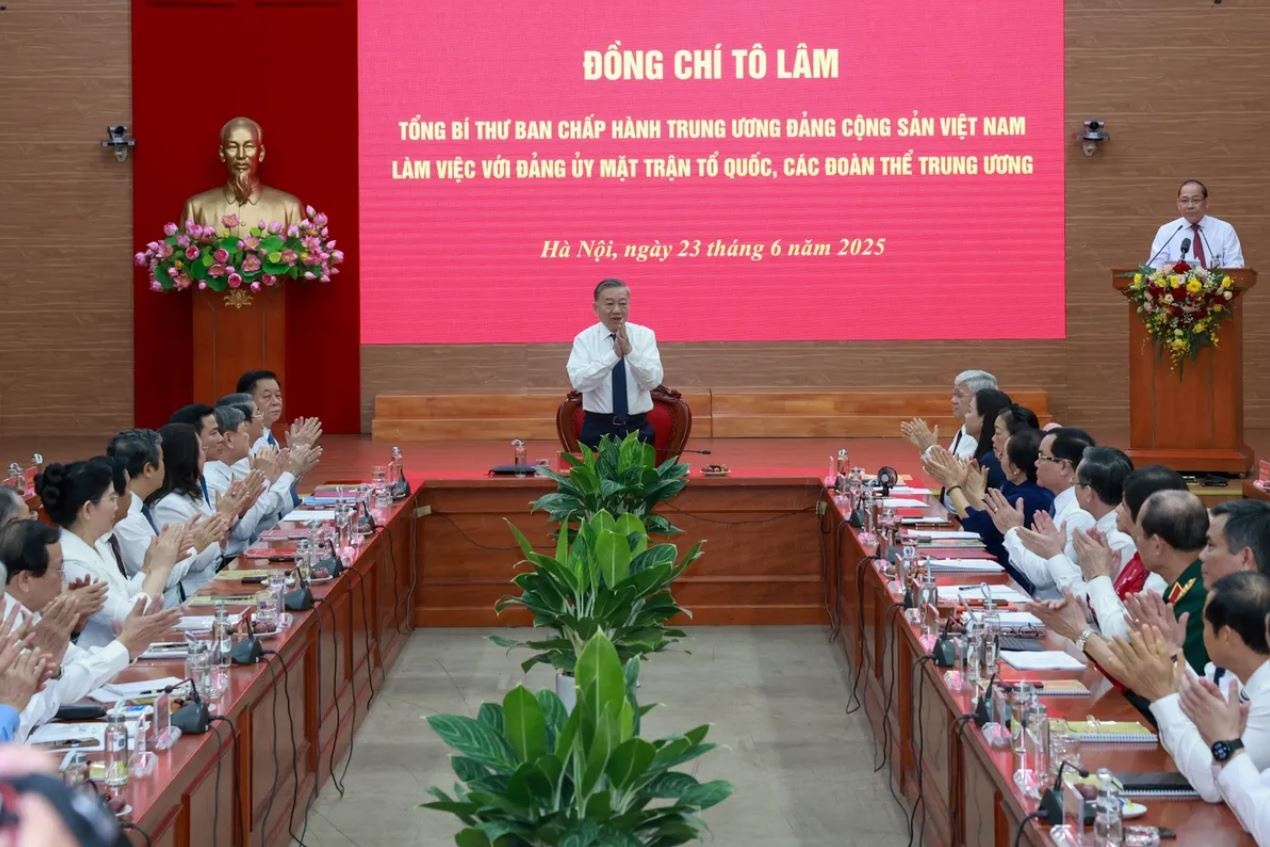 Tong Bi thu To Lam anh 1