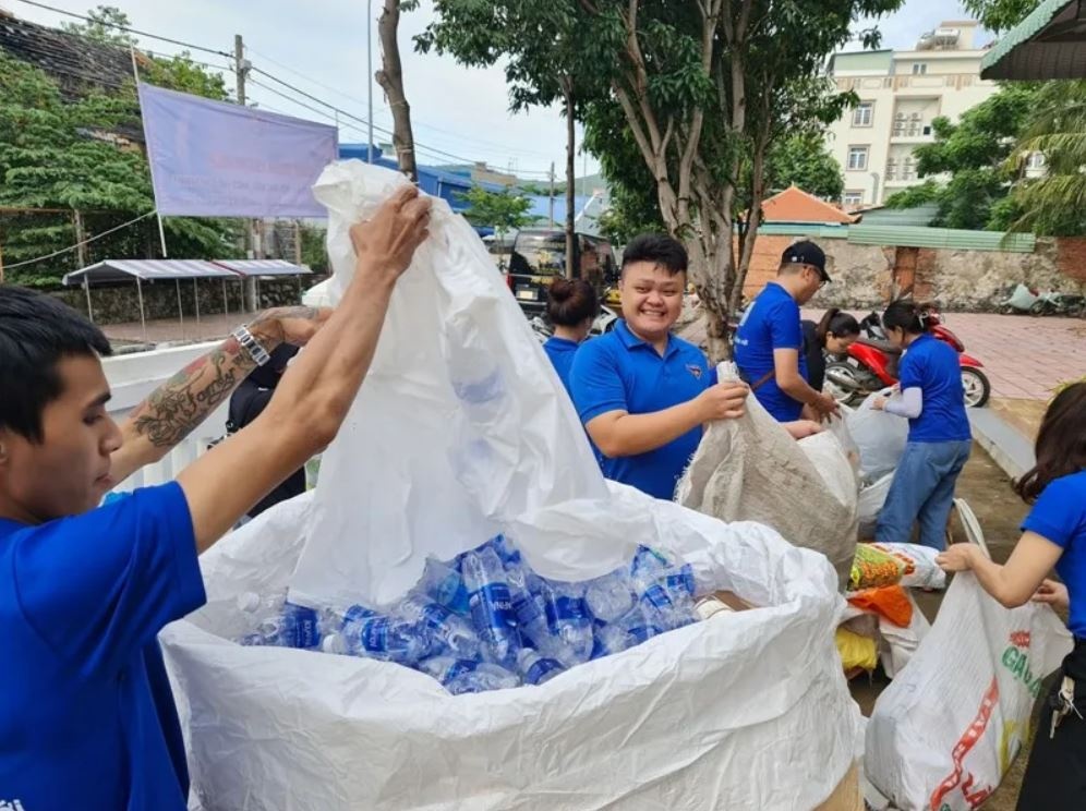 Sap nhap Con Dao TP.HCM anh 4