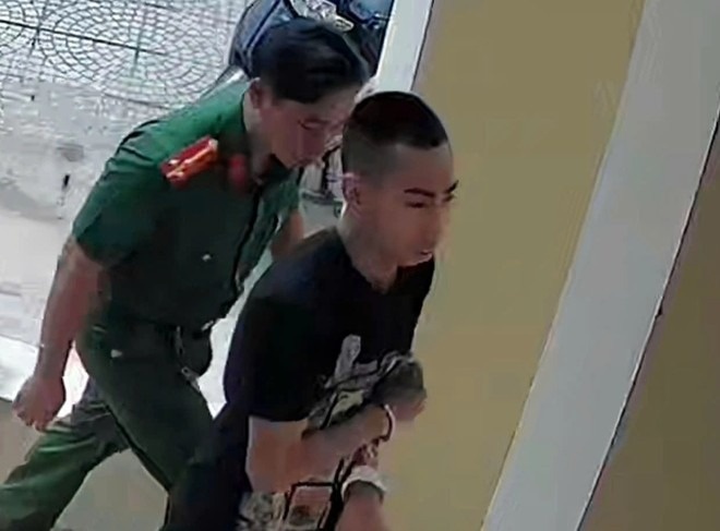 Goi nhau bang &apos;thang&apos; anh 2