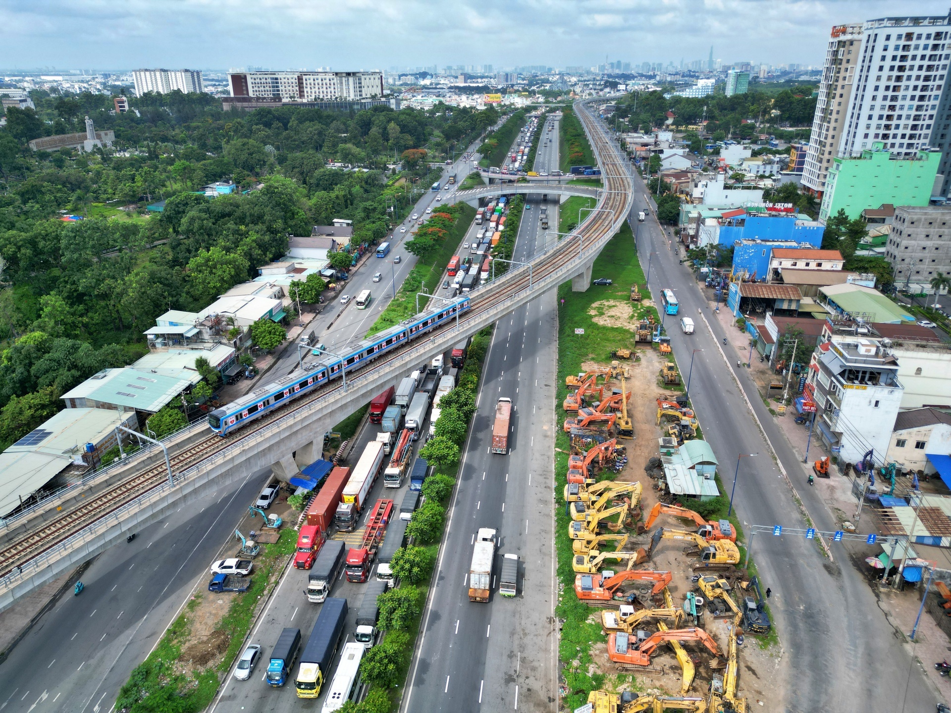 Ket xe Sai Gon TP.HCM anh 14