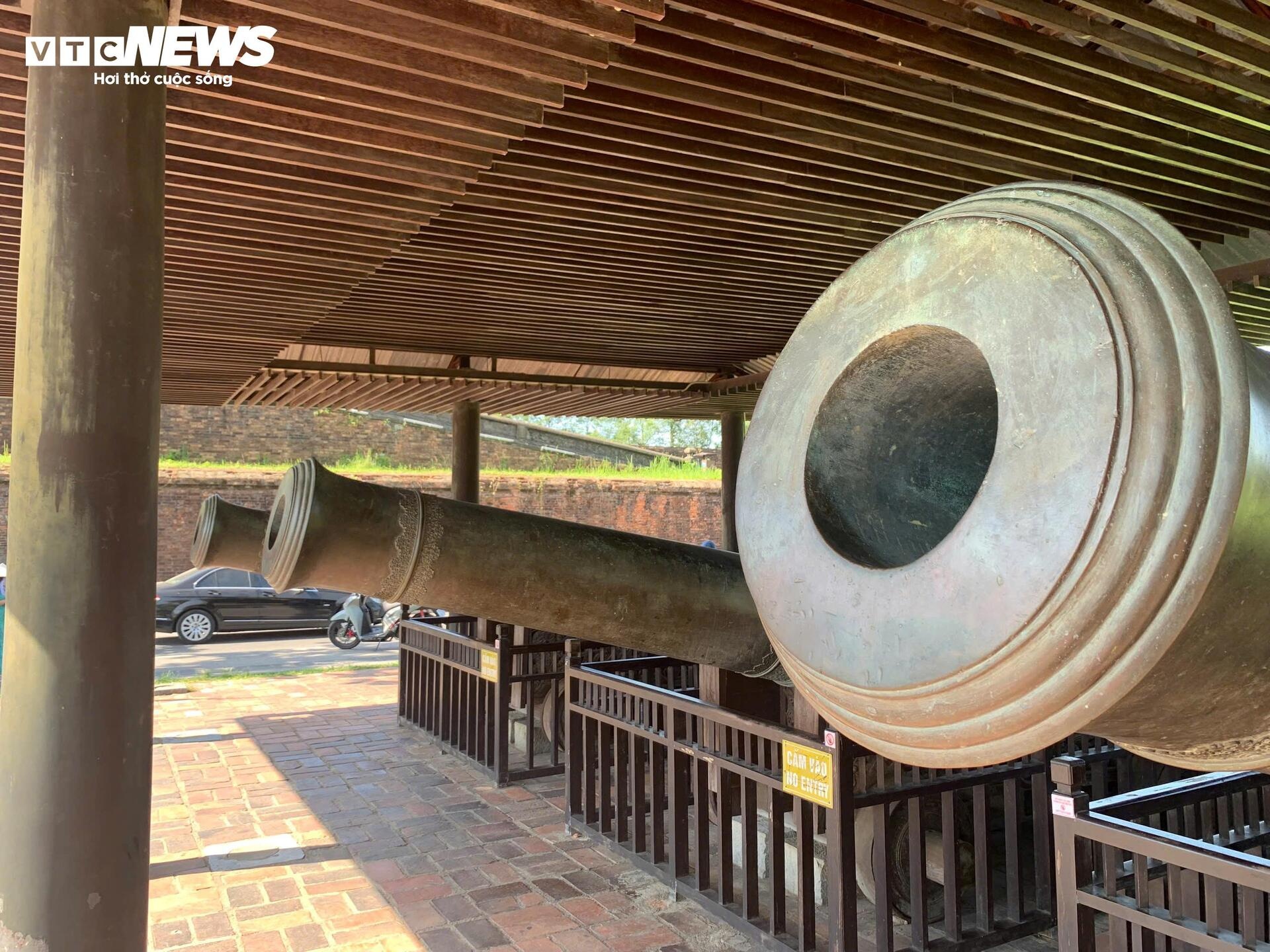 Bao vat trieu Nguyen anh 2