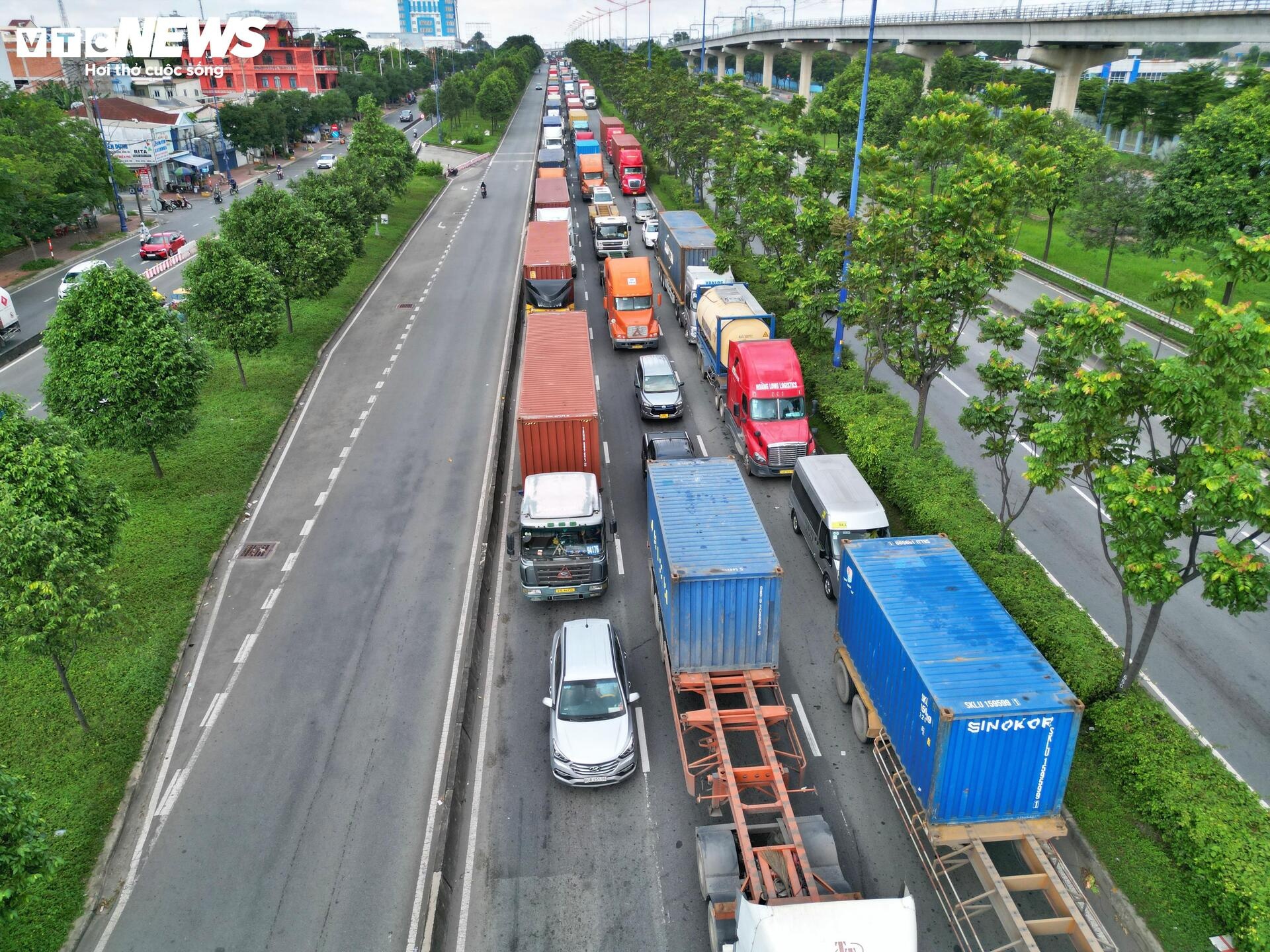 Ket xe Sai Gon TP.HCM anh 2