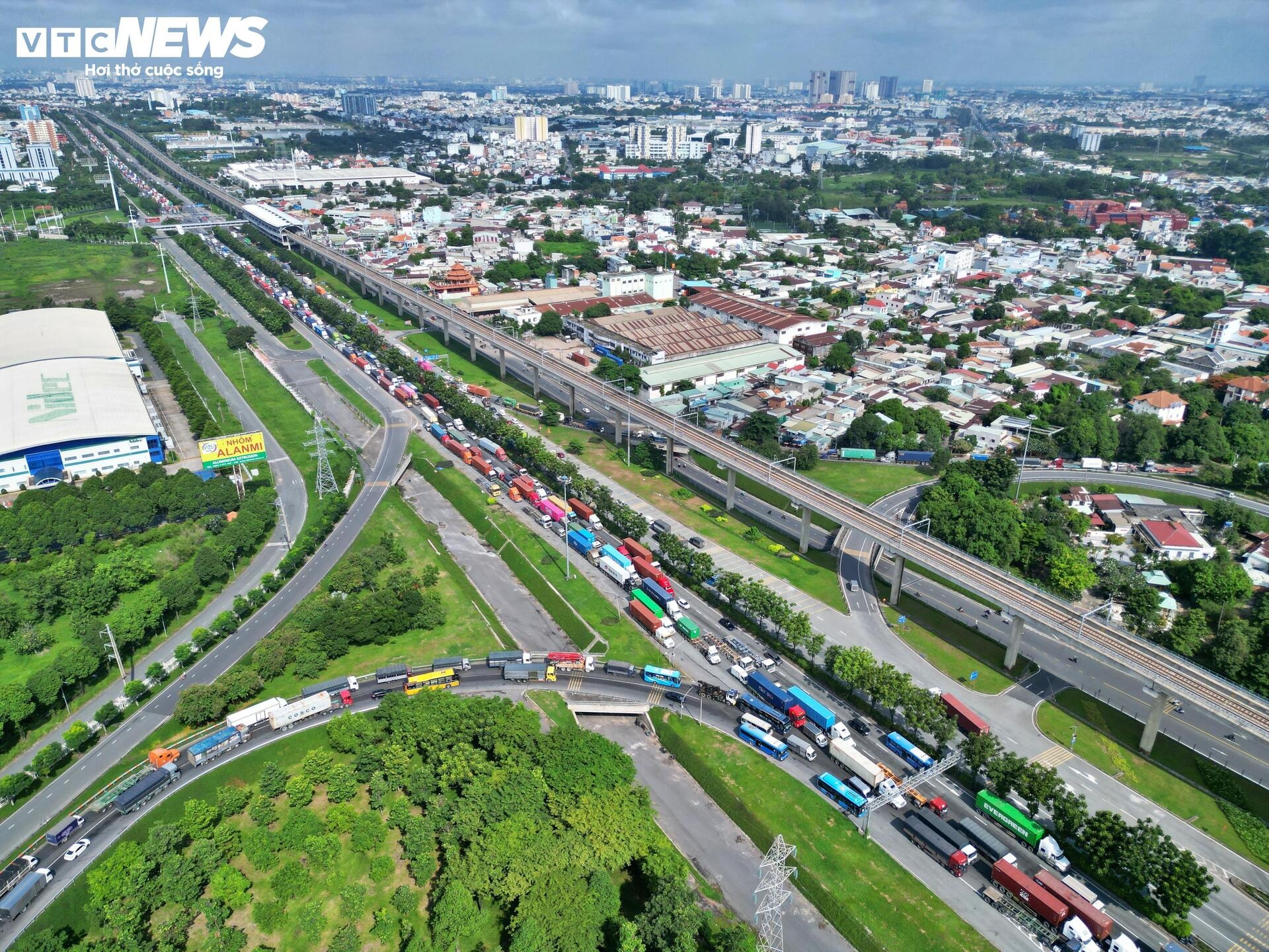 Ket xe Sai Gon TP.HCM anh 5