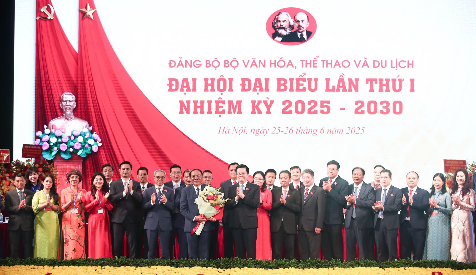 Dai hoi Bo Van hoa anh 5