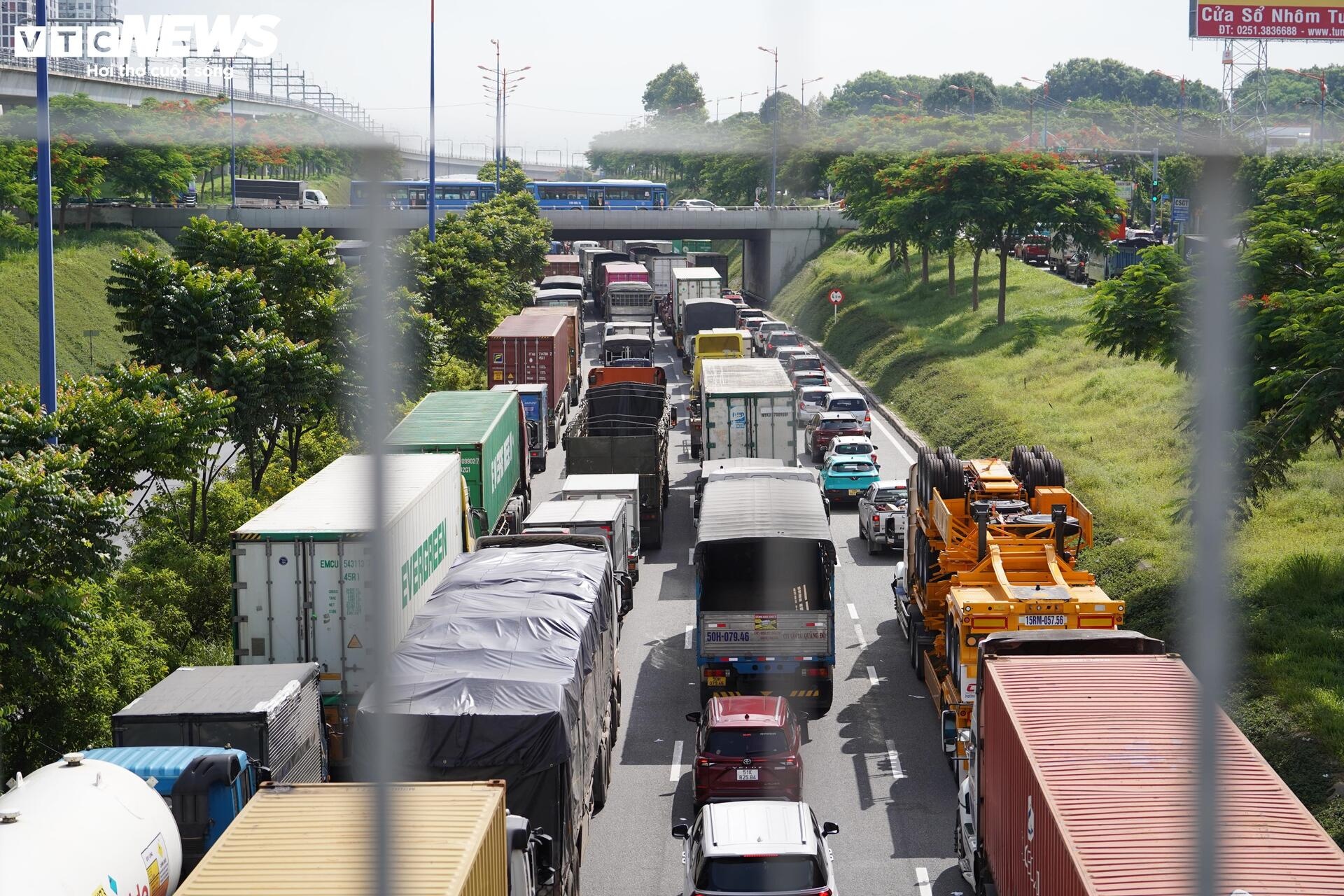 Ket xe Sai Gon TP.HCM anh 7