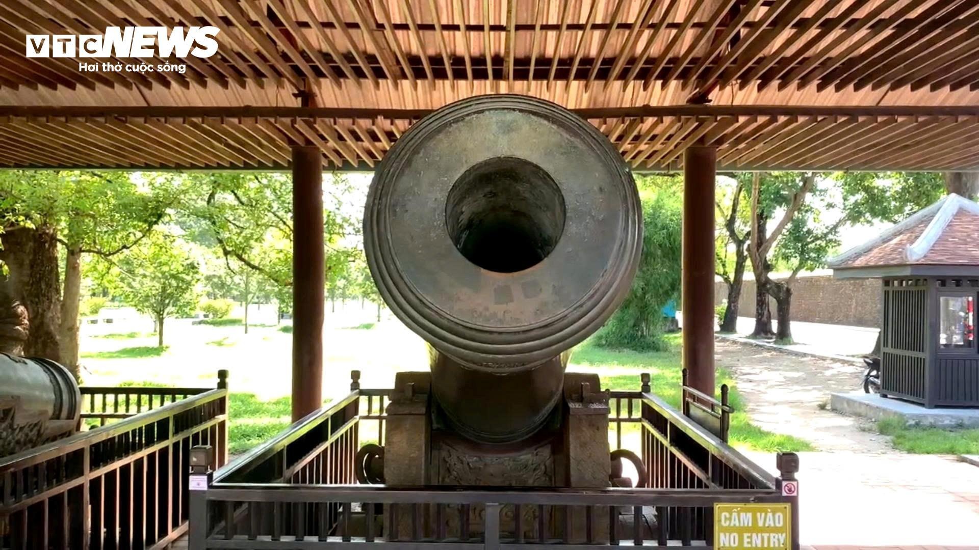 Bao vat trieu Nguyen anh 9