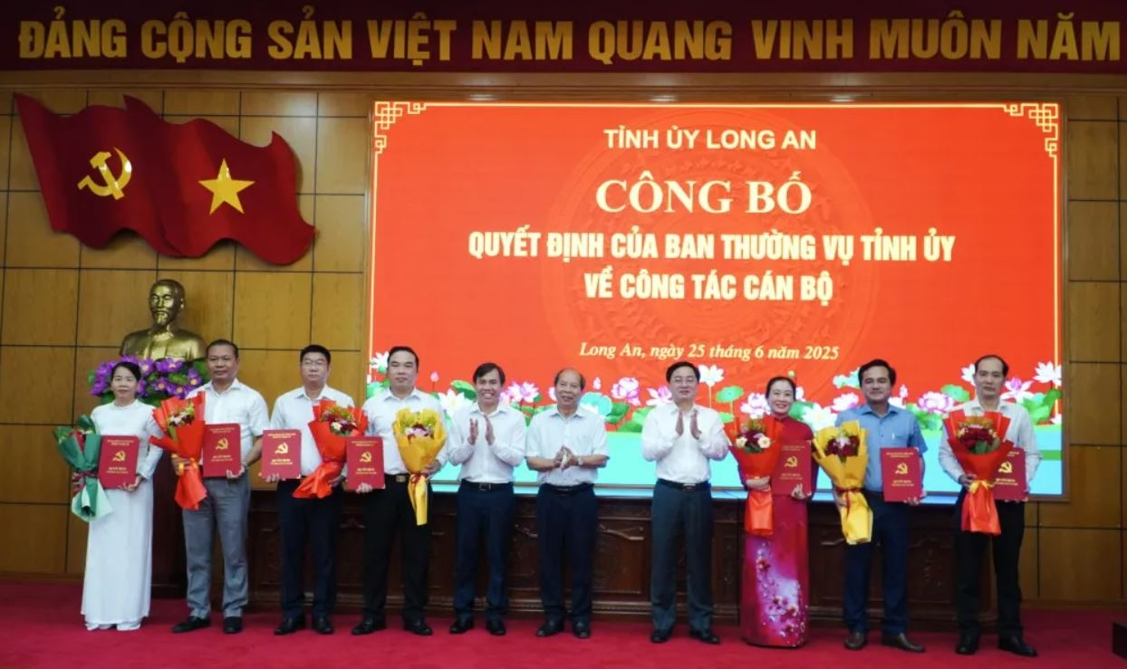 Dieu dong nhan su anh 1