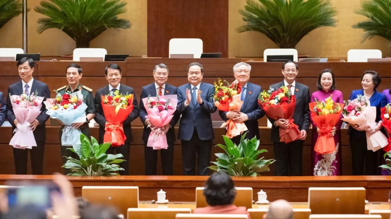 Hoi dong bau cu anh 1