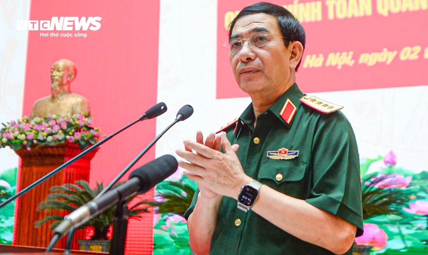 Quan uy Trung uong anh 2