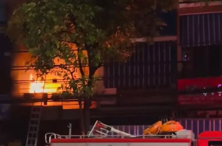 Chay nha trong dem o Da Nang, thieu rui nhieu tai san hinh anh