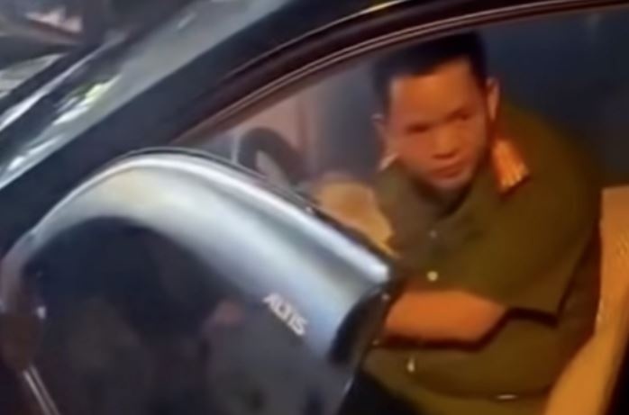 Cach chuc trung ta cong an say xin gay tai nan lien hoan o Bac Ninh hinh anh