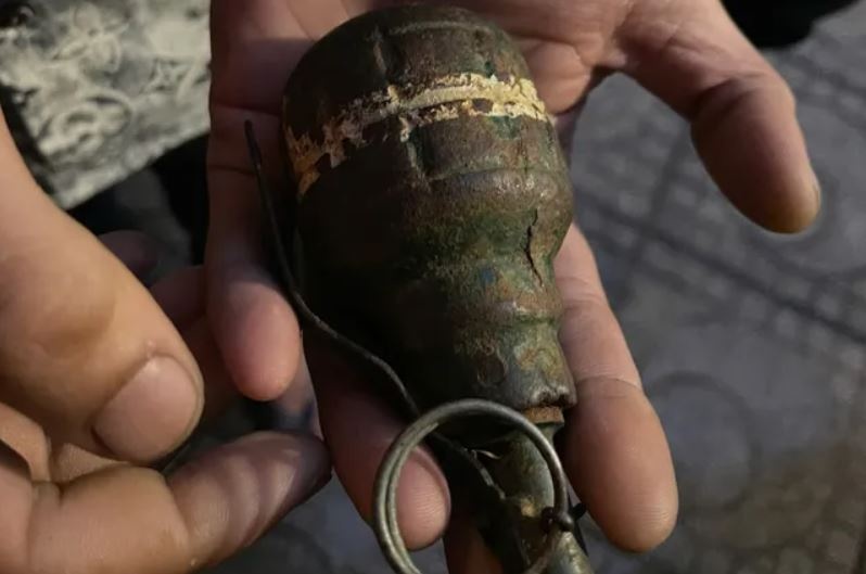 Mang vat nghi luu dan, ma tuy vao khach san, mot doi tuong bi tam giu hinh anh