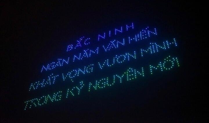 Man nhan man trinh dien drone, phao hoa chao mung tinh Bac Ninh moi hinh anh