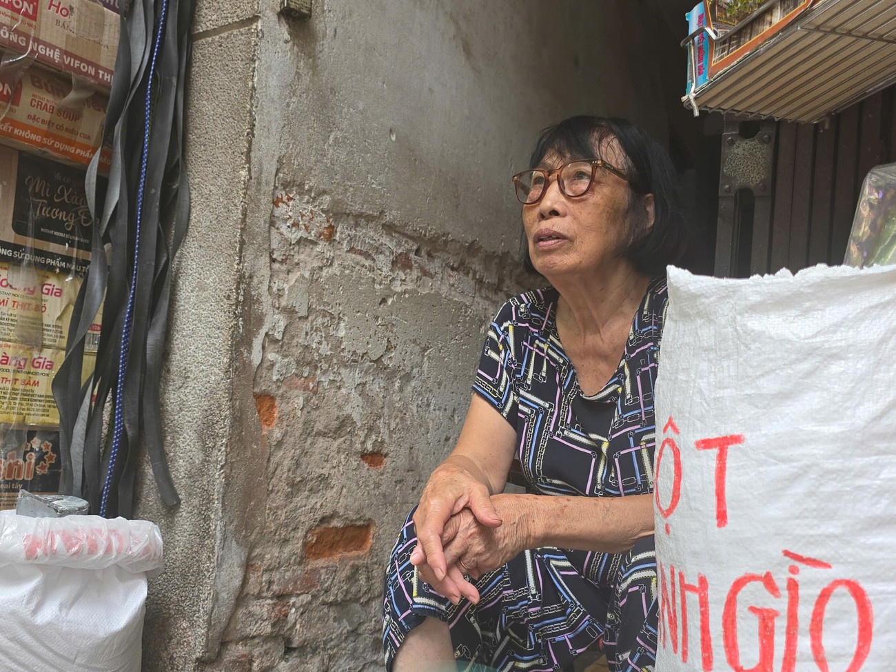 Ha Noi cam xe xang anh 1