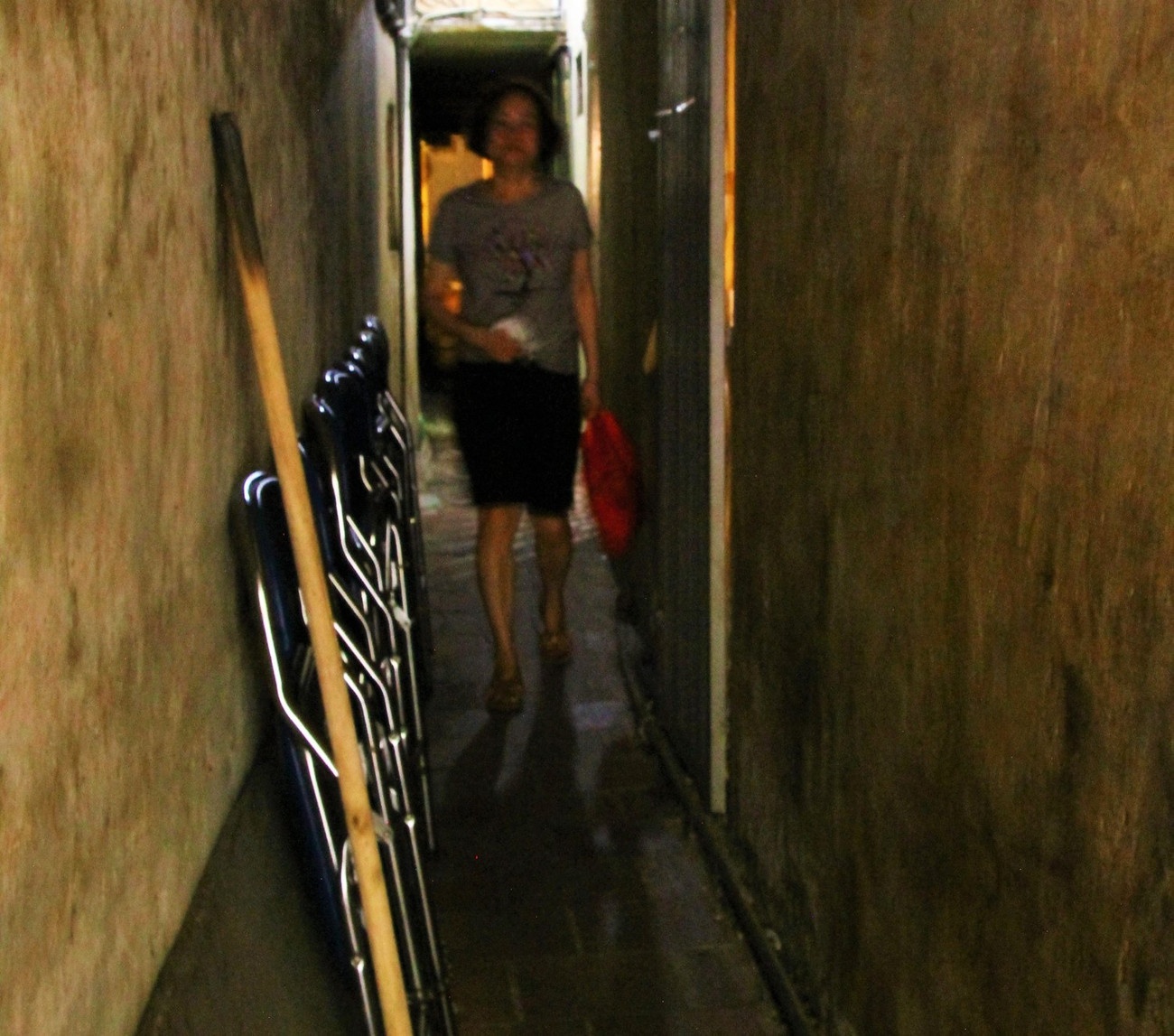 Ha Noi cam xe xang anh 2