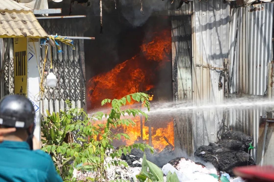 Chay kho vai Da Nang anh 3