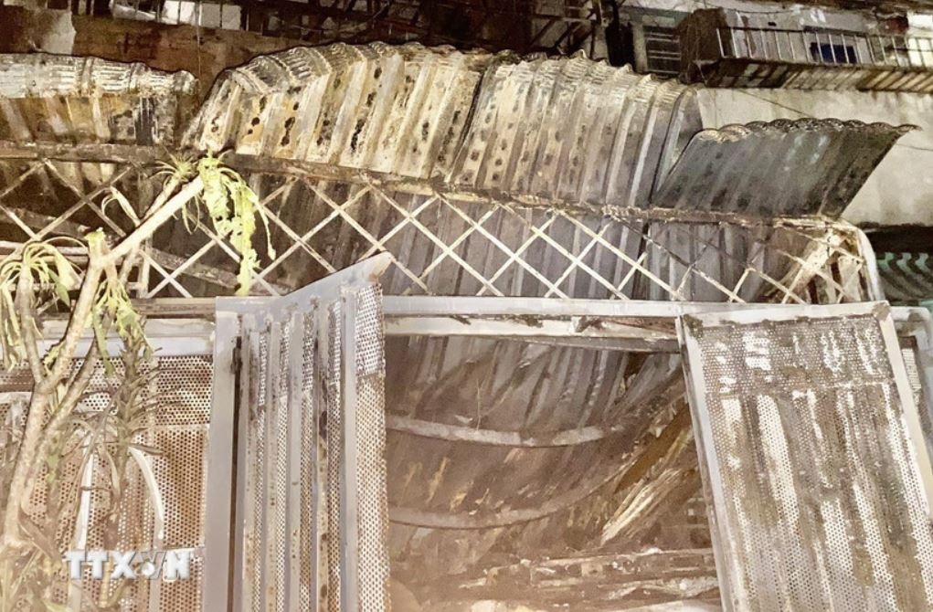 Chay cu xa Doc Lap anh 1