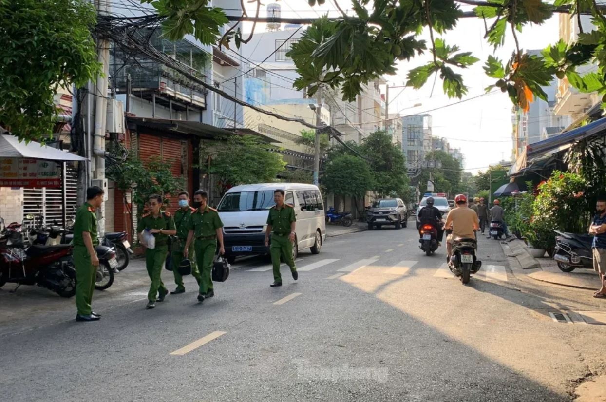 Chay cu xa Doc Lap anh 3