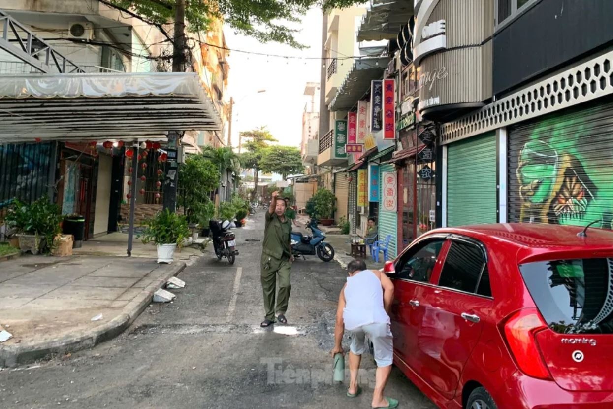 Chay cu xa Doc Lap anh 4