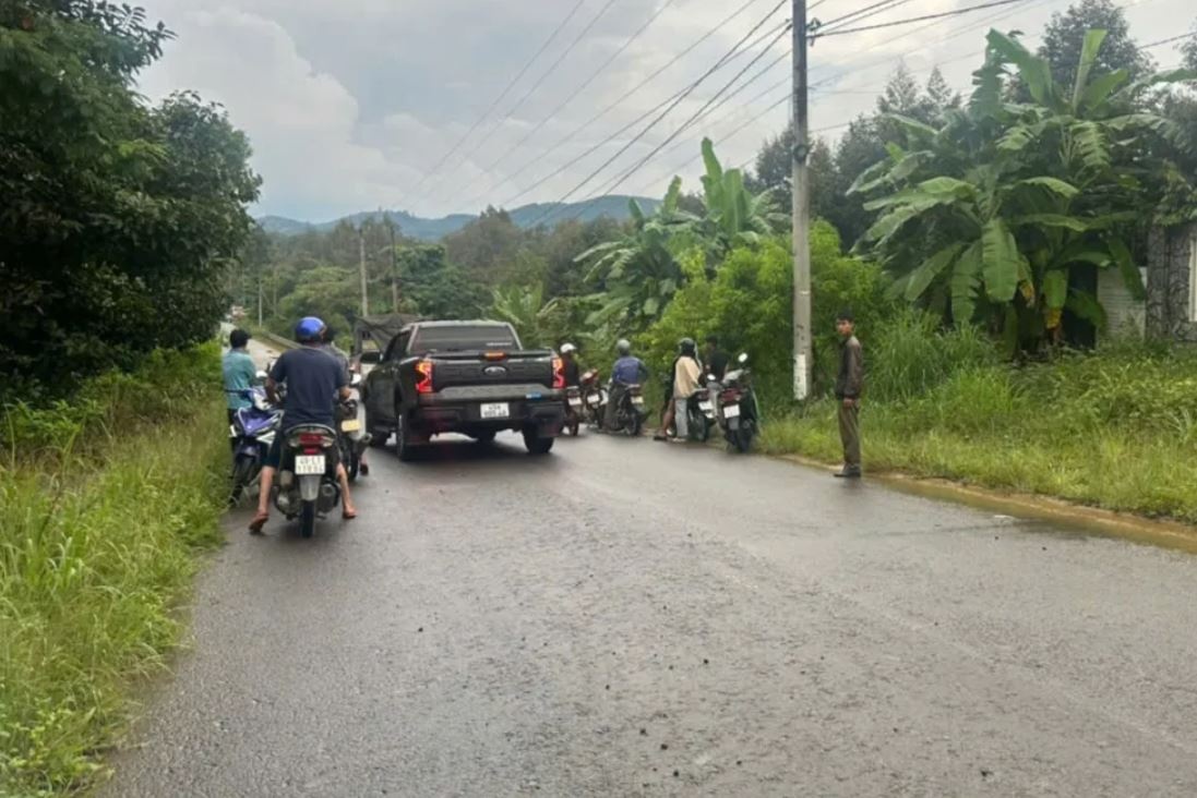 Phat hien thi the nguoi dan ong trong vuon sau rieng hinh anh