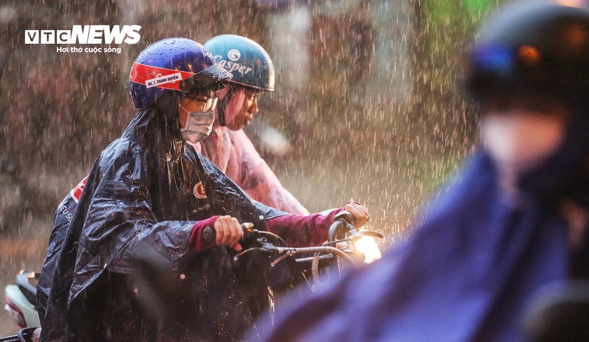 du bao thoi tiet anh 1