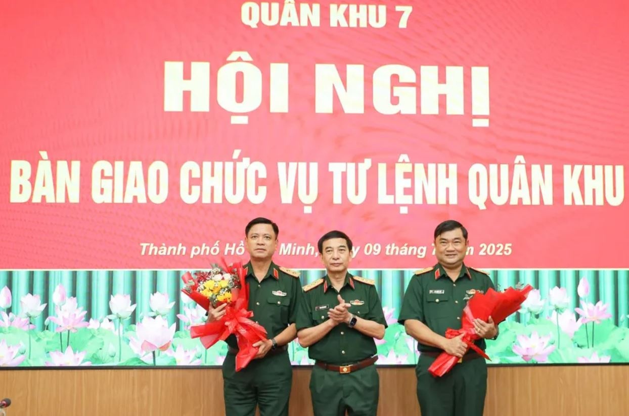 Phan Van Giang Quoc phong anh 2