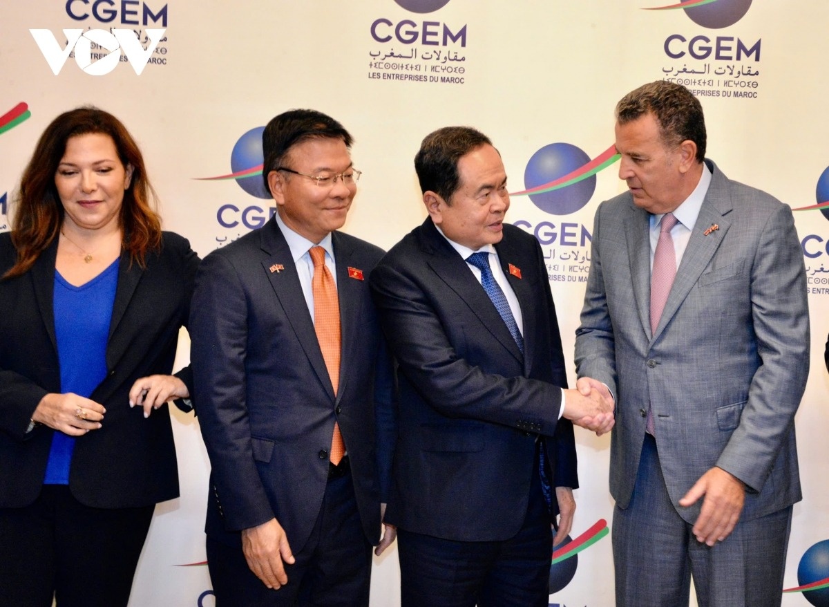 Chu tich Quoc hoi anh 5