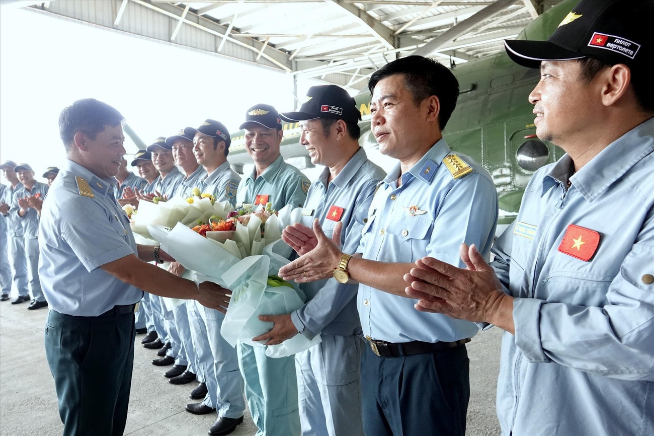 Dieu binh Quoc khanh 2/9 anh 1