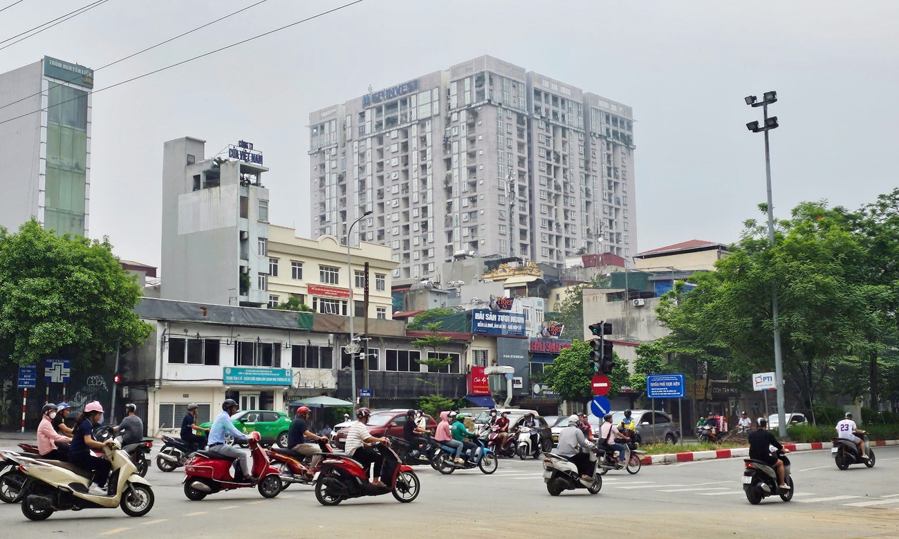 Ha Noi cam xe xang anh 3