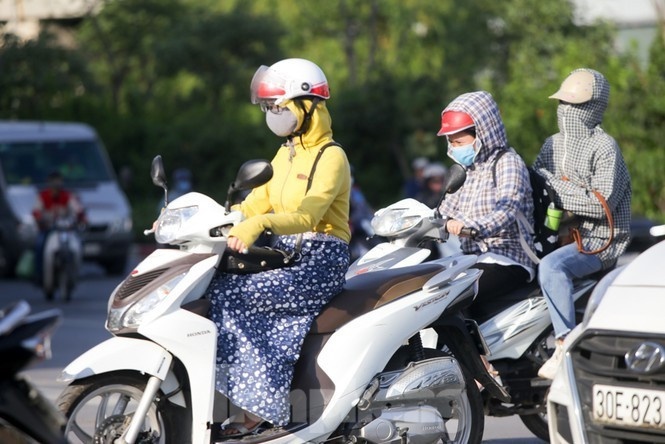 Ha Noi nong bao WIPHA anh 1