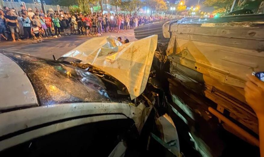 Khoanh khac xe 'dien' tong lien hoan o Ha Noi hinh anh