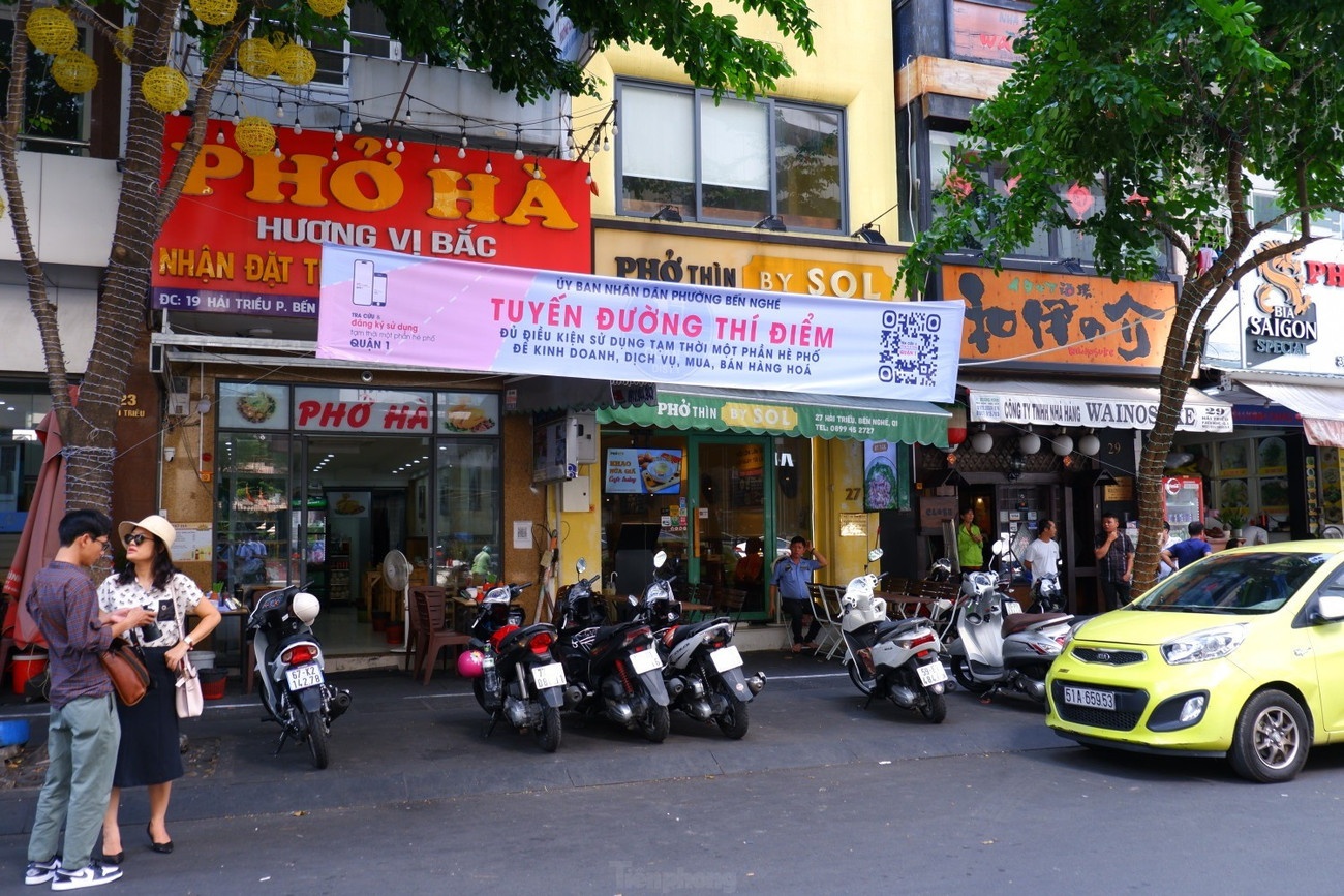 TP.HCM thu phia via he anh 1