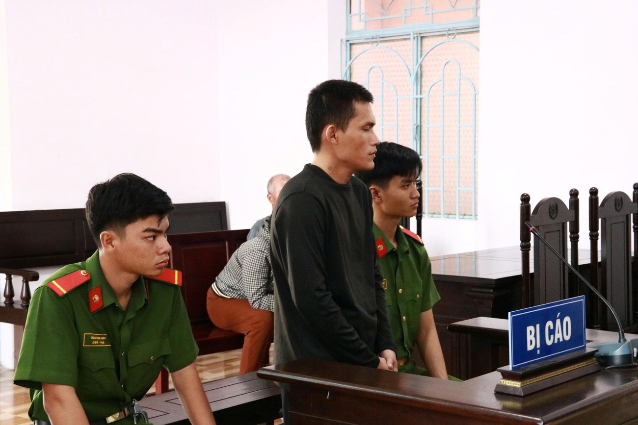 Dam nguoi, dot xe o cho dau moi nong san hinh anh